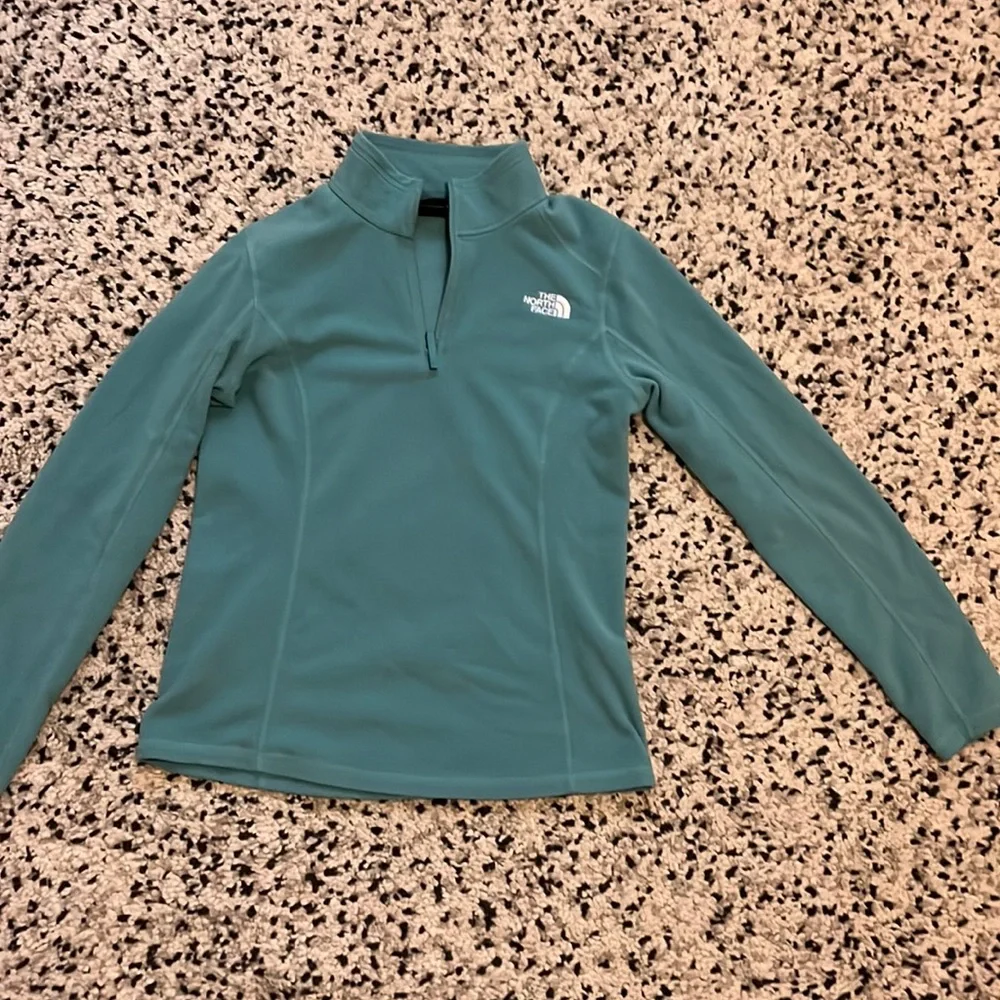 North Face Quarter Zip - Picture 4 of 7